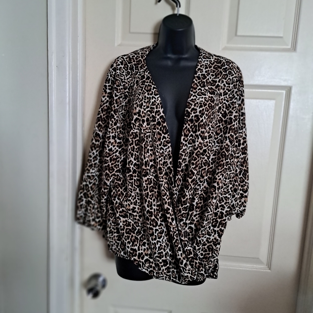 ALYX  slouchy animal Print blouse 3/4 sleeve  A-17  5/$25